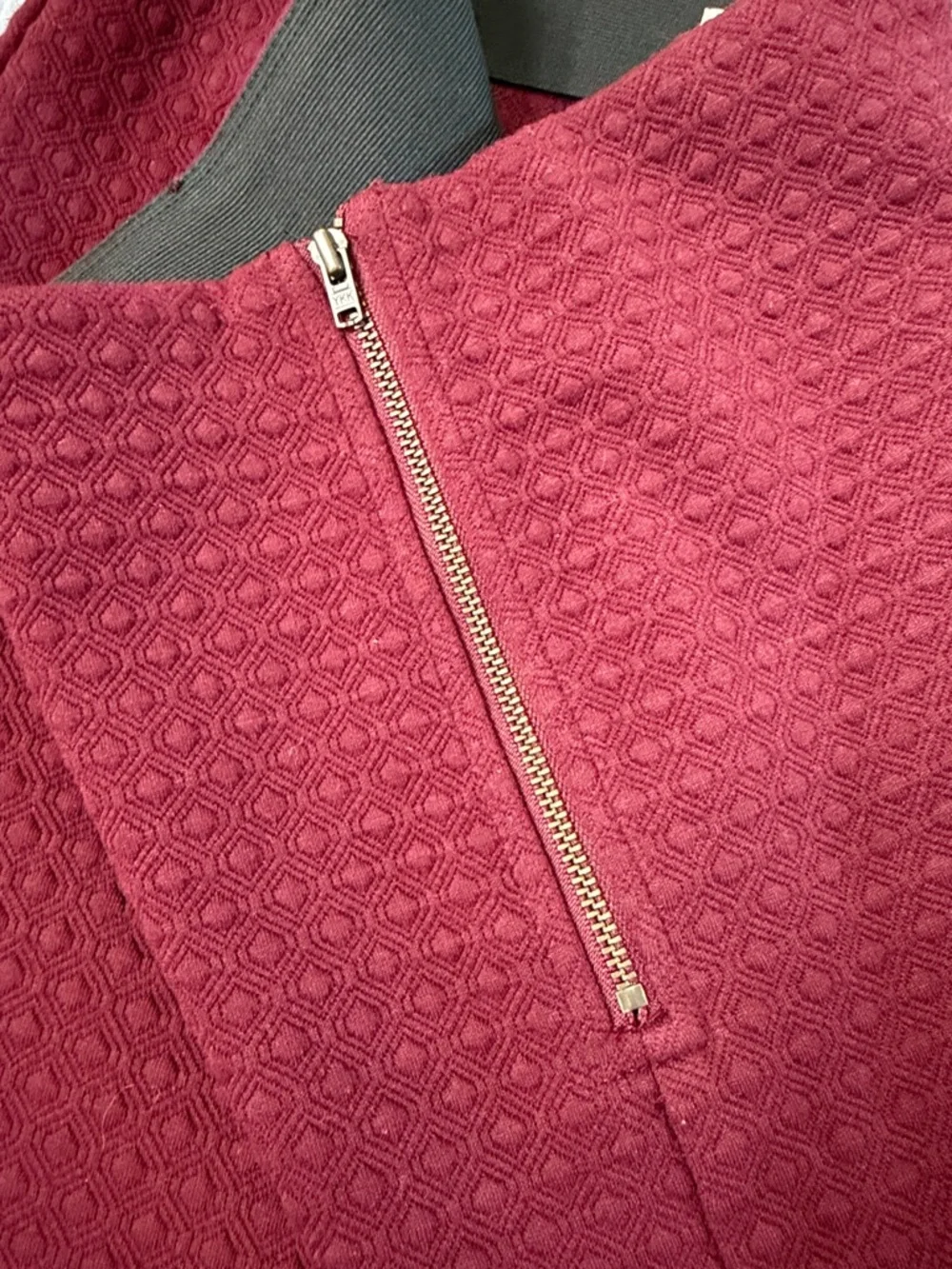 Loft Jacquard Knit Pencil Skirt with slit Size Small